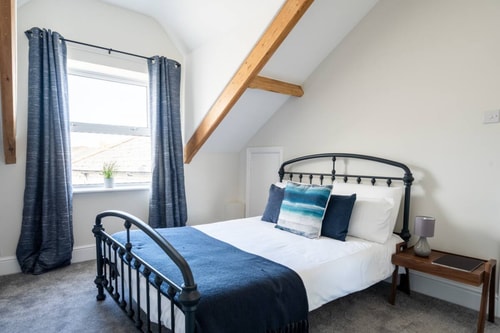 N- HG - Flat 4  - Heather - Sleeps 4