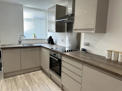 8A - 74 Clive Road - F3