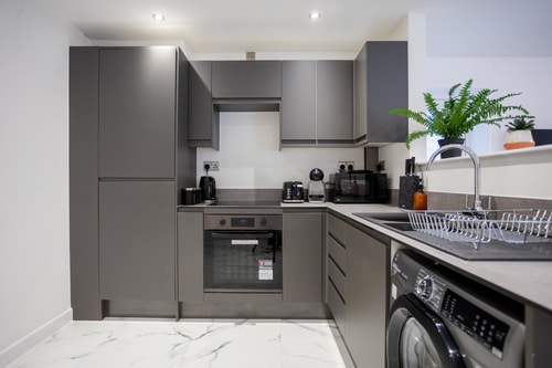 Cornwall St - F2 - Sleeps 7