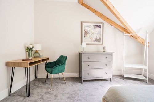 N- HG - Flat 4  - Heather - Sleeps 4