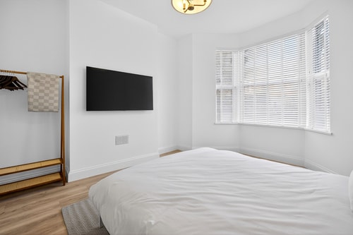 6BA - 194 Corp - Myra - Ground floor