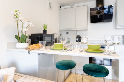 Boutique 1 Bedroom Garden Apartment City Centre