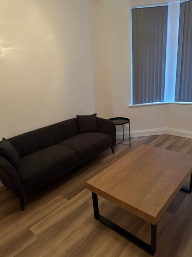 Y - 9 Corporation Rd Flat A - 2bed
