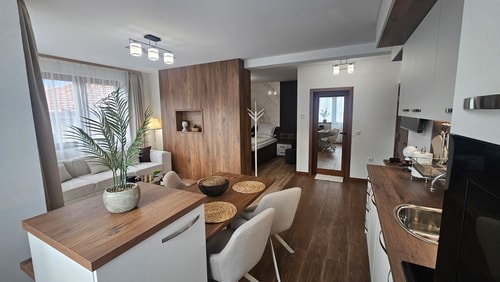 Best Central Lux Studio