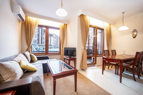 Ski Apartment Next to Gondola