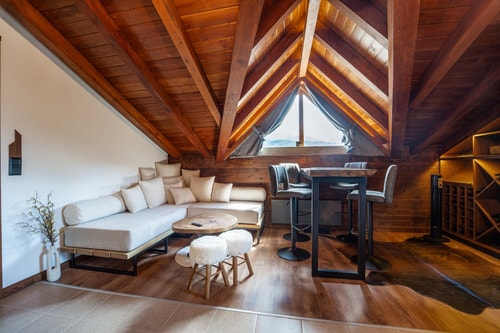 Chalet 2 Bedrooms Luxury/ Fireplace/ Free Parking 28 Host2u