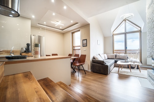 Best Penthouse/ Sauna / Jacuzzi / Fireplace
