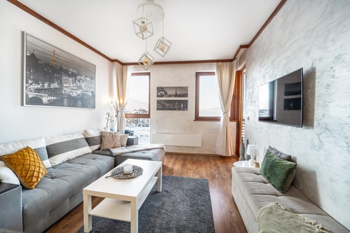 3 Top Apartments together/ Best View/ Parking 1 Host2u
