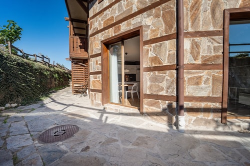 Designer 2 Bedroom Ap/ Fireplace / Free parking 11 Host2u