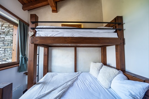 Chalet 2 Bedrooms Luxury/ Fireplace/ Free Parking 19 Host2u