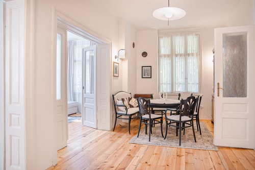 Big Apartment in Center Sofia/ 2 BD/ Fireplace 2 Host2u