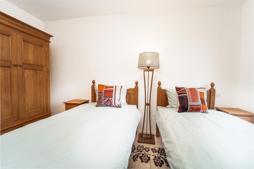 Mountain 2 Bedrooms/ Fireplace / Free Parking 3 Host2u