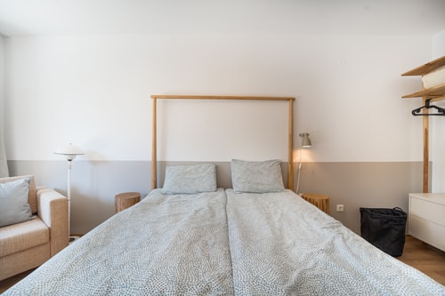 Designer 2 Bedroom Ap/ Fireplace / Free parking 34 Host2u