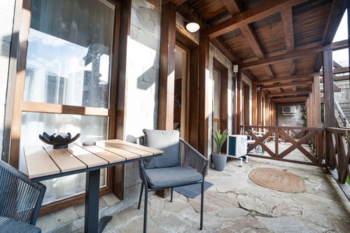 Green Life Studio/ Pool /Kids Park/ Parking 1 Host2u