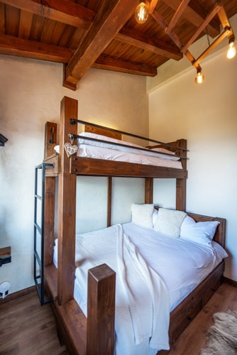 Chalet 2 Bedrooms Luxury/ Fireplace/ Free Parking 18 Host2u