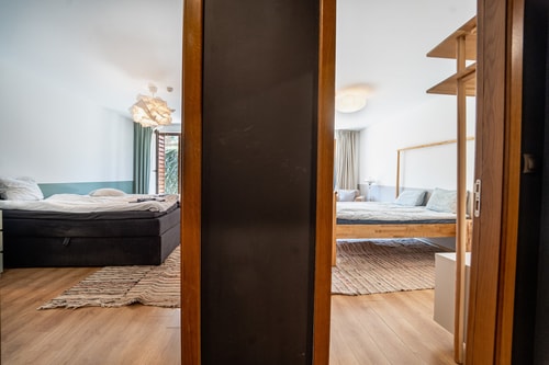 Designer 2 Bedroom Ap/ Fireplace / Free parking 27 Host2u