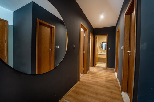 Designer 2 Bedroom Ap/ Fireplace / Free parking 3 Host2u