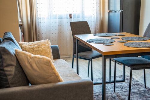 Big 2 Bedrooms Apartment / super cozy 6 Host2u