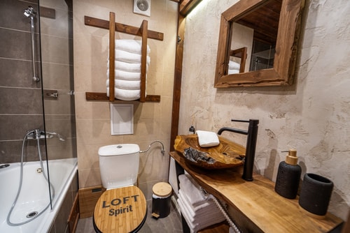 Chalet 2 Bedrooms Luxury/ Fireplace/ Free Parking 10 Host2u