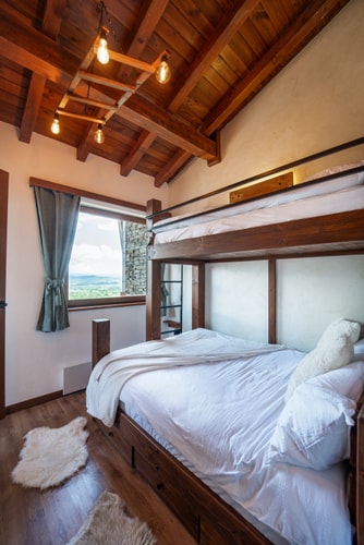 Chalet 2 Bedrooms Luxury/ Fireplace/ Free Parking 21 Host2u
