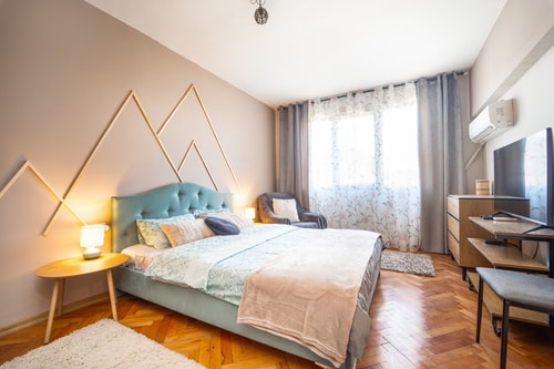 Big 2 Bedrooms Apartment / super cozy Host2u