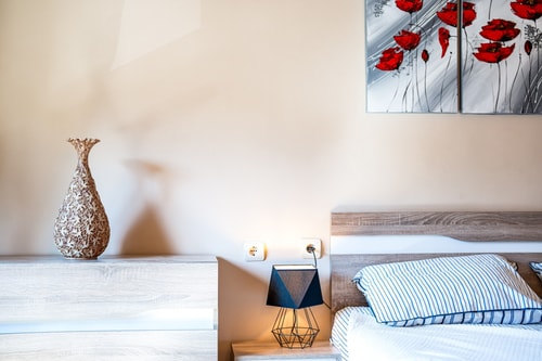 3 Private Rooms/ Lounch /  Parking / Center 23 Host2u