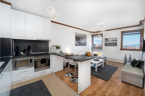 Best View Apartment / Ski / Free Parking / Shuttle 17 Host2u