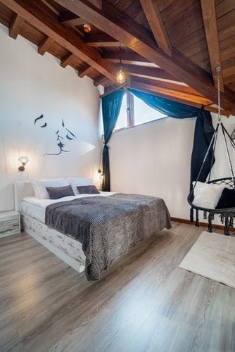 Cozy Loft / Great View / Free parking / Ski 5 Host2u