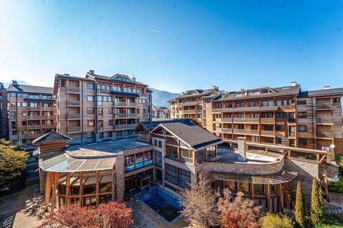 Cozy Loft / Great View / Free parking / Ski 8 Host2u