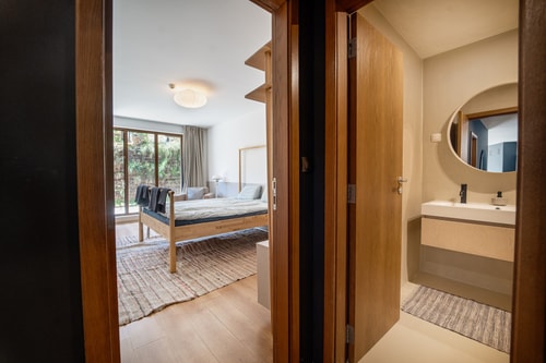 Designer 2 Bedroom Ap/ Fireplace / Free parking 32 Host2u