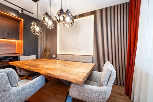 3 Private Rooms/ Lounch /  Parking / Center 44 Host2u