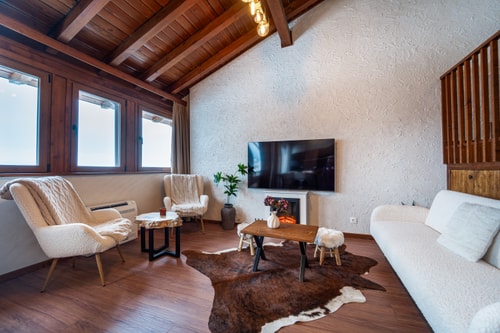 Penthouse /Best View /2 Bedrooms/ Parking 28 Host2u