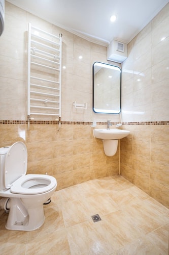 3 Private Rooms/ Lounch /  Parking / Center 34 Host2u