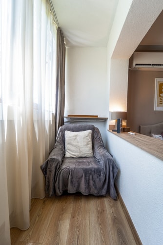 Big 2 Bedrooms Apartment / super cozy 25 Host2u