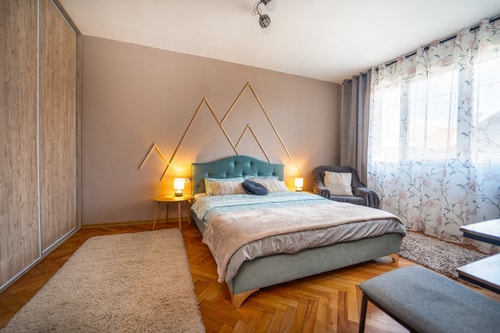 Big 2 Bedrooms Apartment / super cozy 39 Host2u