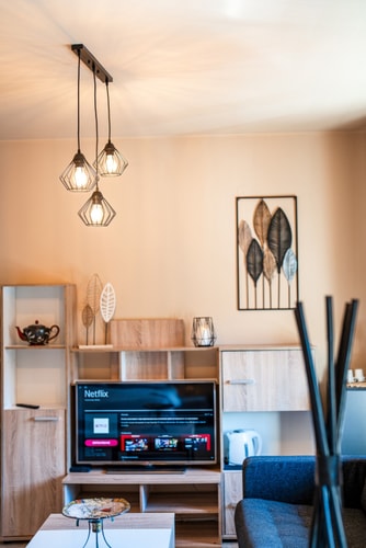 3 Private Rooms/ Lounch /  Parking / Center 12 Host2u