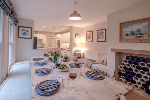 18 Hartington, Aldeburgh Stay in Suffolk