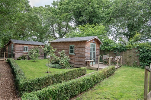 Lavender Lodge, Toad Hall, Wangford 18 Stay in Suffolk