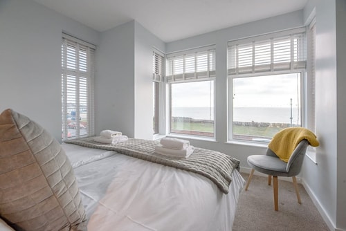 4 Buregate House, Felixstowe 15 Stay in Suffolk