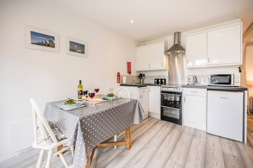 Cherry Tree Lodge, Wickham Market 6 Stay in Suffolk