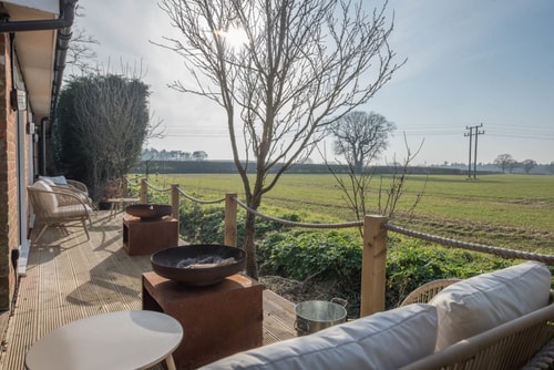 Toad Hall Lodges, Wangford (All 5 Lodges) 24 Stay in Suffolk