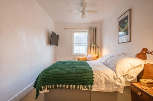 Flat Two, High Street, Saxmundham 10 Stay in Suffolk
