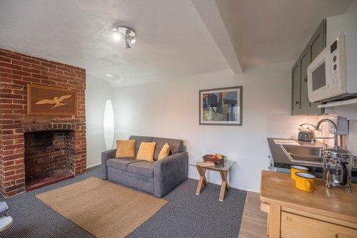 2 Lion Cottages, Knodishall 9 Stay in Suffolk