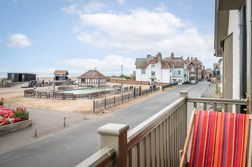 Moots, Aldeburgh 25 Stay in Suffolk