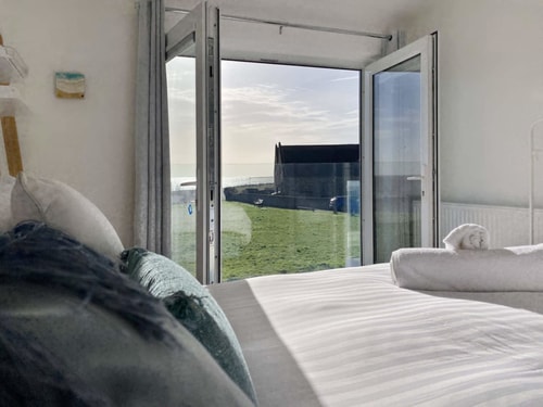 4 Sea View Walk, Pakefield 8 Stay in Suffolk