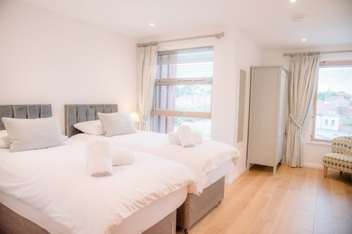 8 Deben Wharf, Woodbridge 10 Stay in Suffolk
