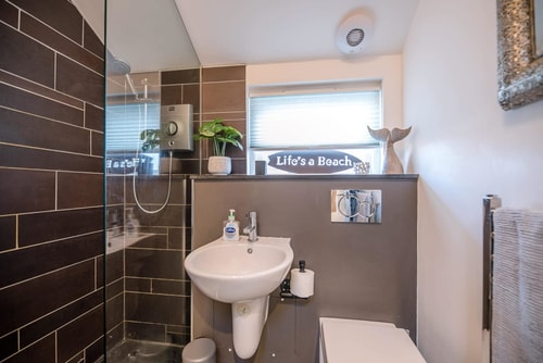 Papillon, a modern Southwold flat with balcony 8 Stay in Suffolk