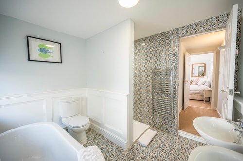 Market Cross House, Aldeburgh. Sea front holiday home 35 Stay in Suffolk