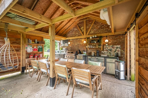 Feather Lodge, Toad Hall, Wangford 25 Stay in Suffolk