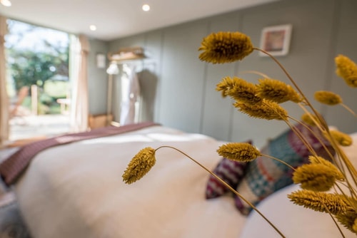 Toad Hall Lodges, Wangford (All 5 Lodges) 13 Stay in Suffolk
